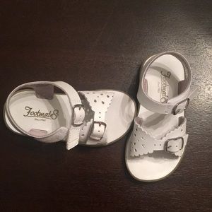 Footmates sandals